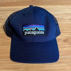 NWOT. Patagonia Logo Trucker Hat